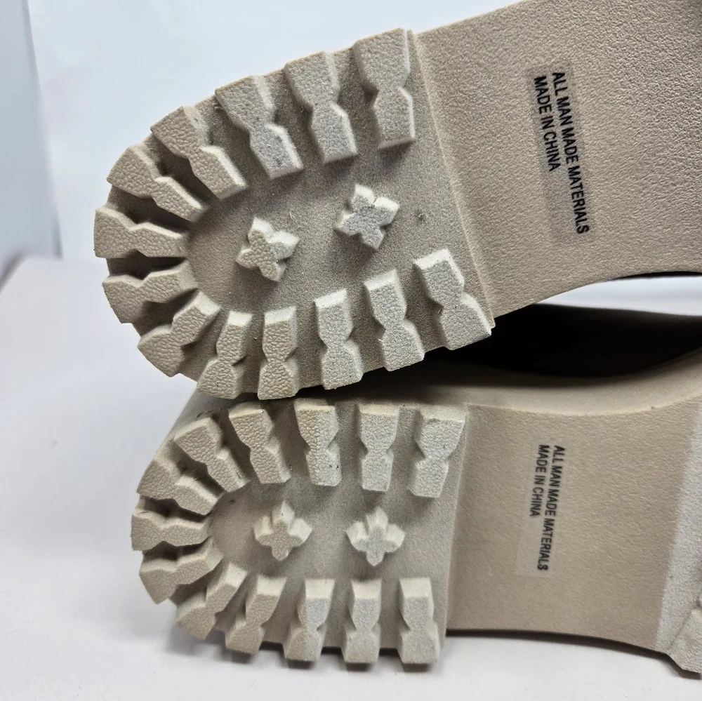 DV Dolce Vita Rielle Women's Boots Sz 9M Tan Faux Suede Chunky Sole Winter Wear